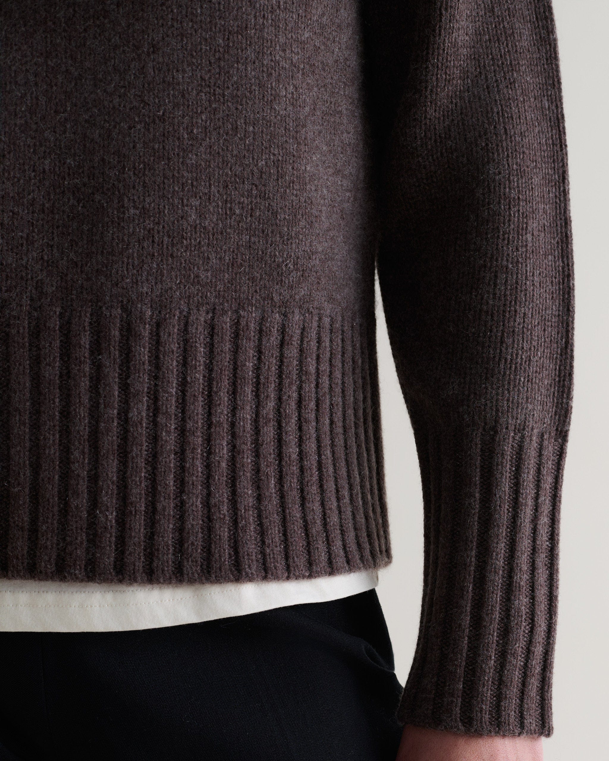 Women's Cashmere Merino V Neck Jumper - Chocolate - Image 6