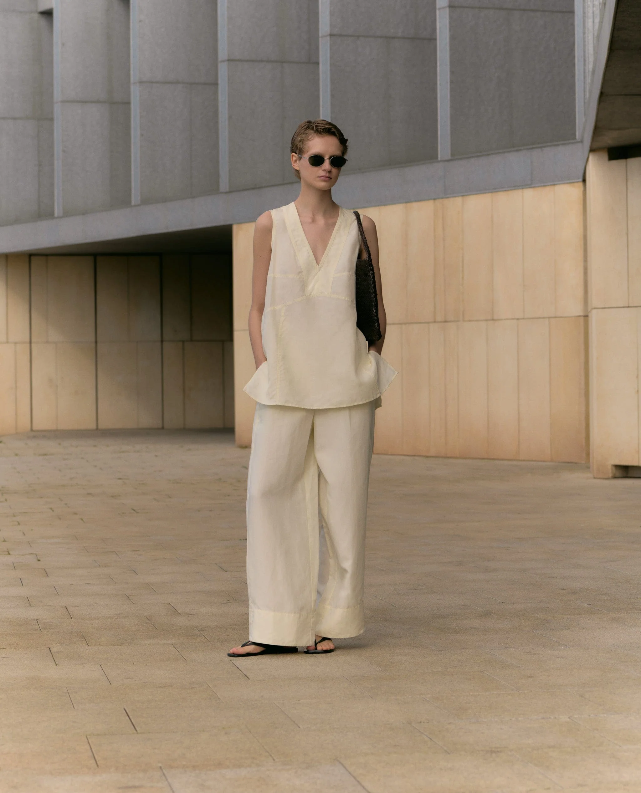 Women's Future-Linen Wide-Leg Trousers - Buttermilk - Image 5