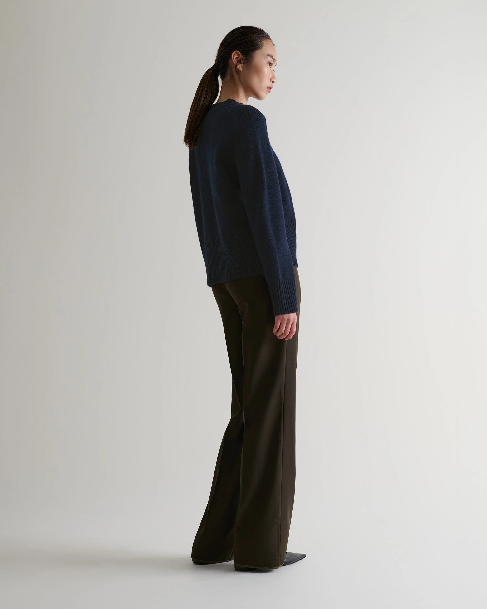 Women's Cashmere Merino Saddle Sleeve Crew Neck Jumper - Indigo - Image 5