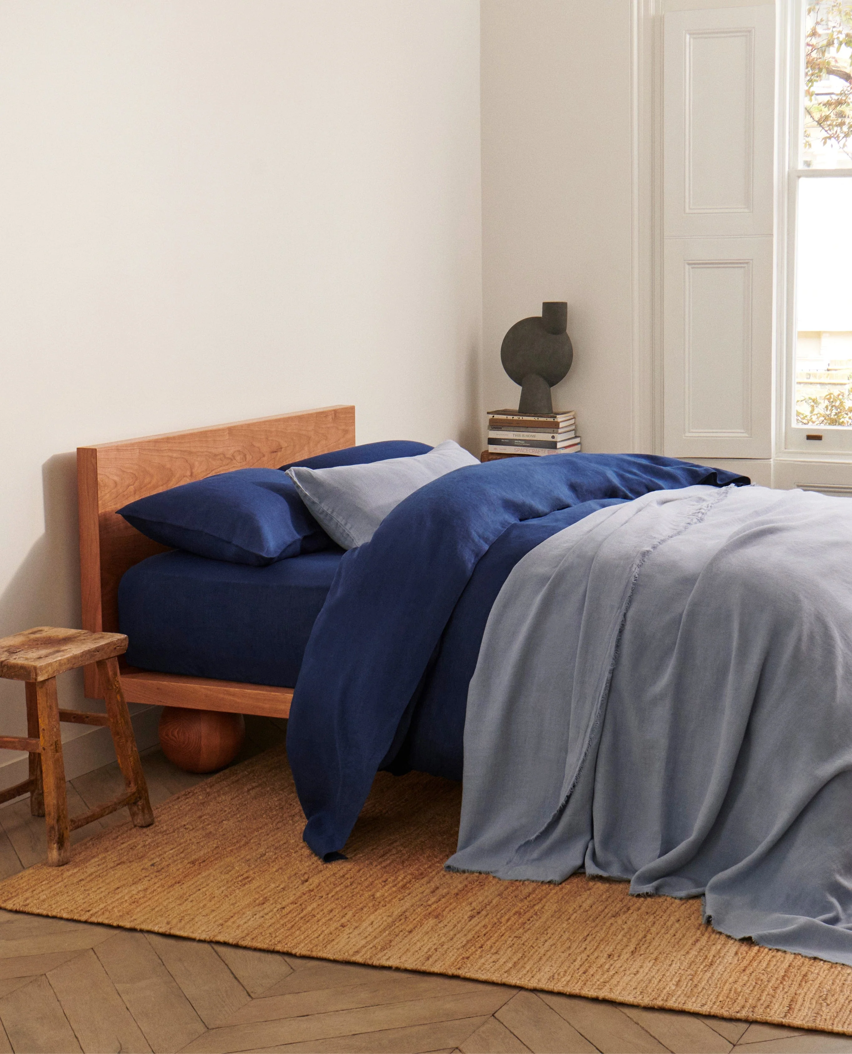 Relaxed & Refined Linen Duvet Set - Indigo - Image 4