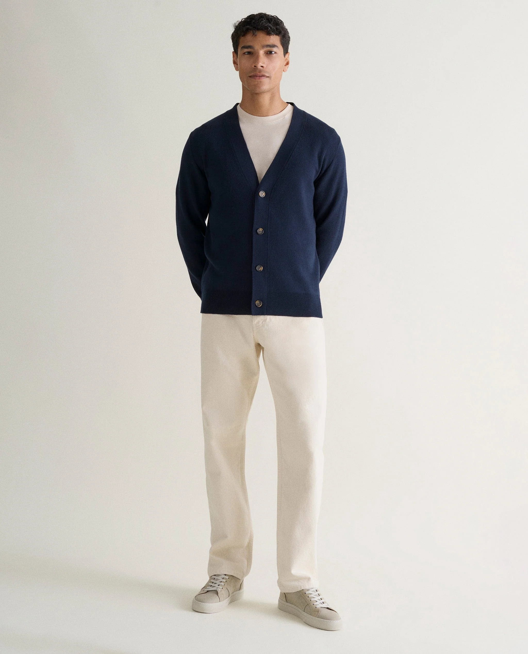 Men's Merino V Neck Cardigan - Image 9
