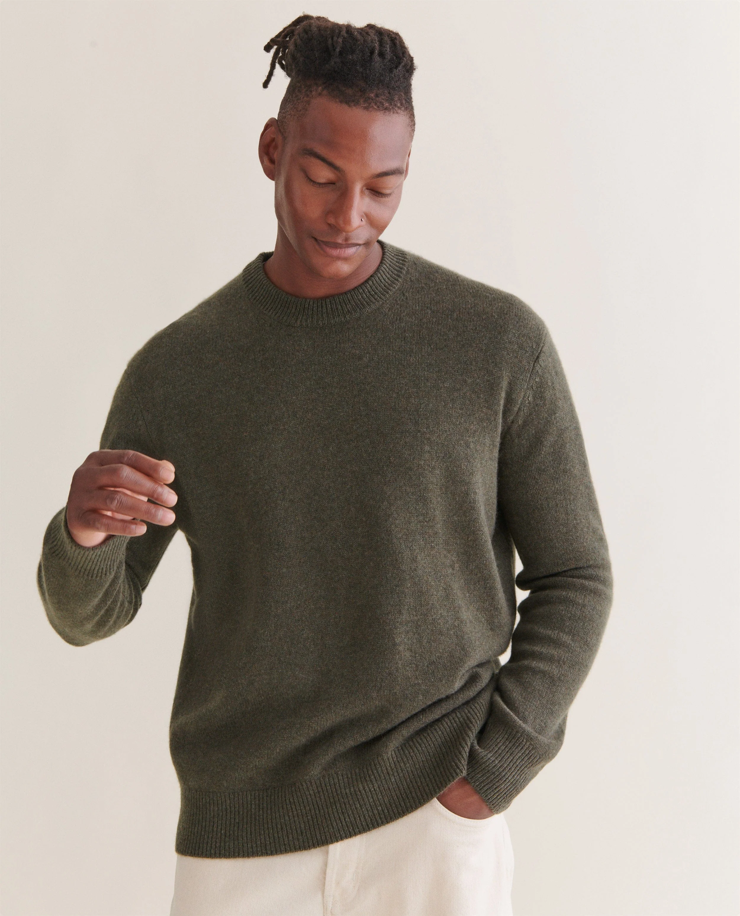 Men's Finest Cashmere Mid-Weight Crew Neck Jumper - Image 18
