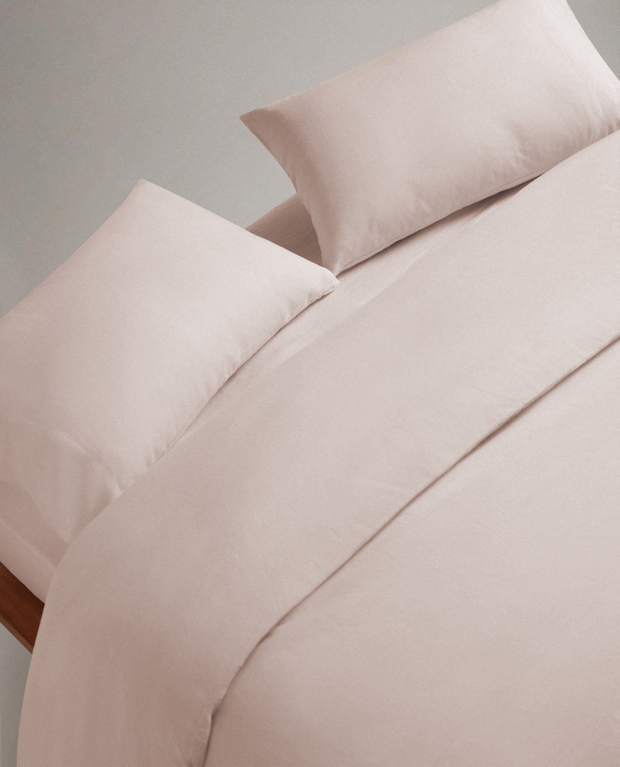 Relaxed & Refined Linen Fitted Sheet - Bruised Peach - Image 6