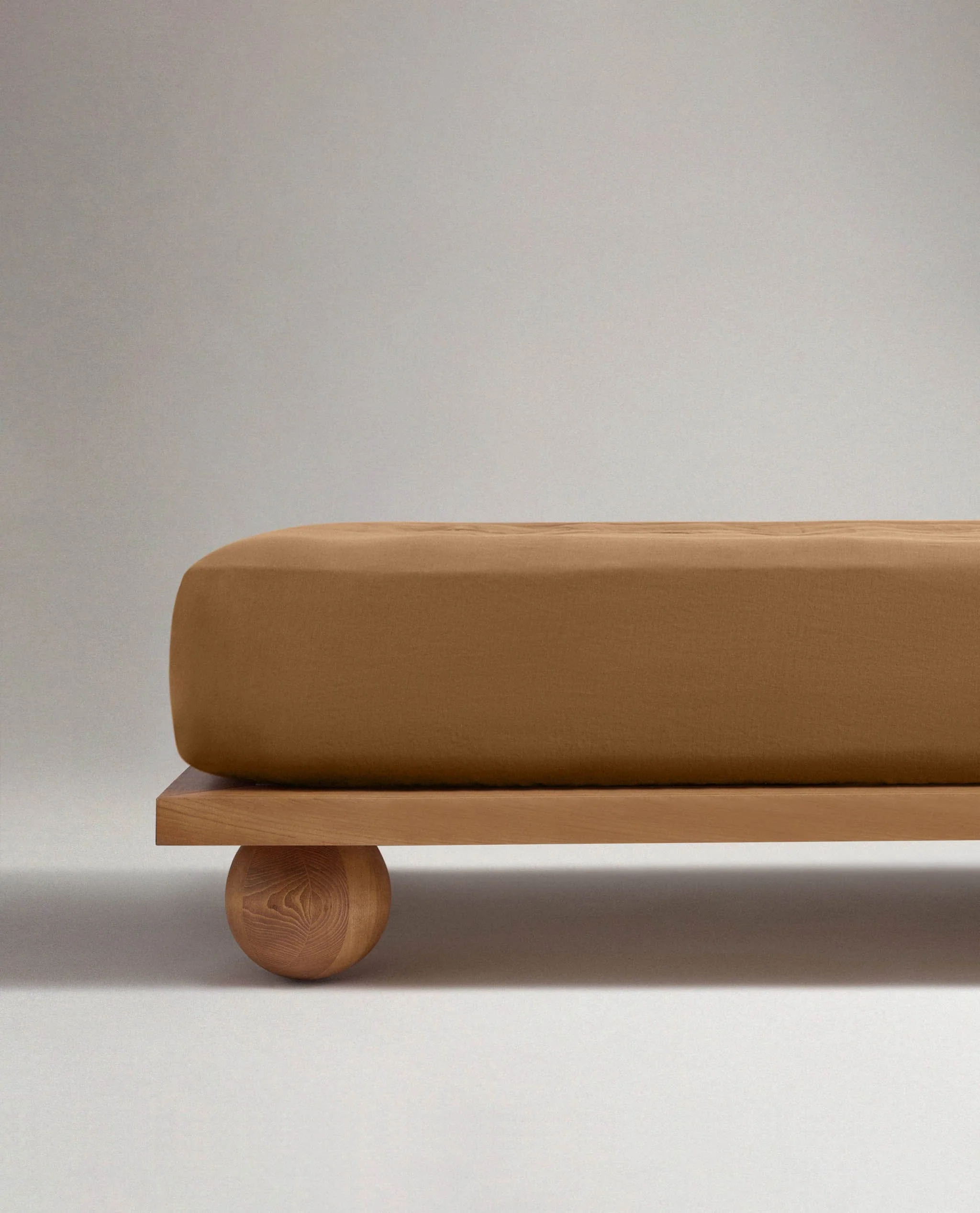 Relaxed & Refined Linen Fitted Sheet - Ochre - Image 5