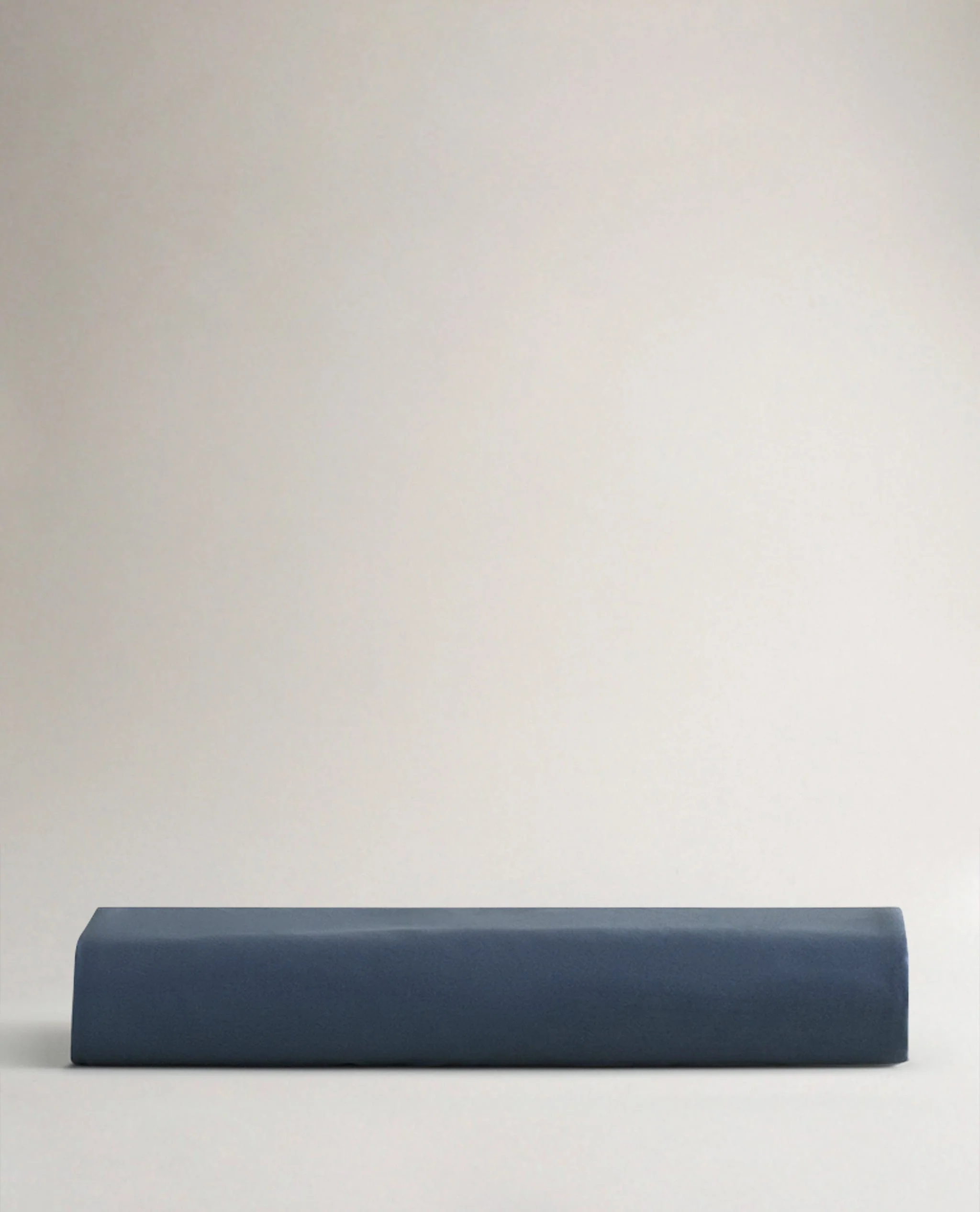 The Crisp & Cool Organic Luxury Flat Sheet - Mood Indigo - Image 3