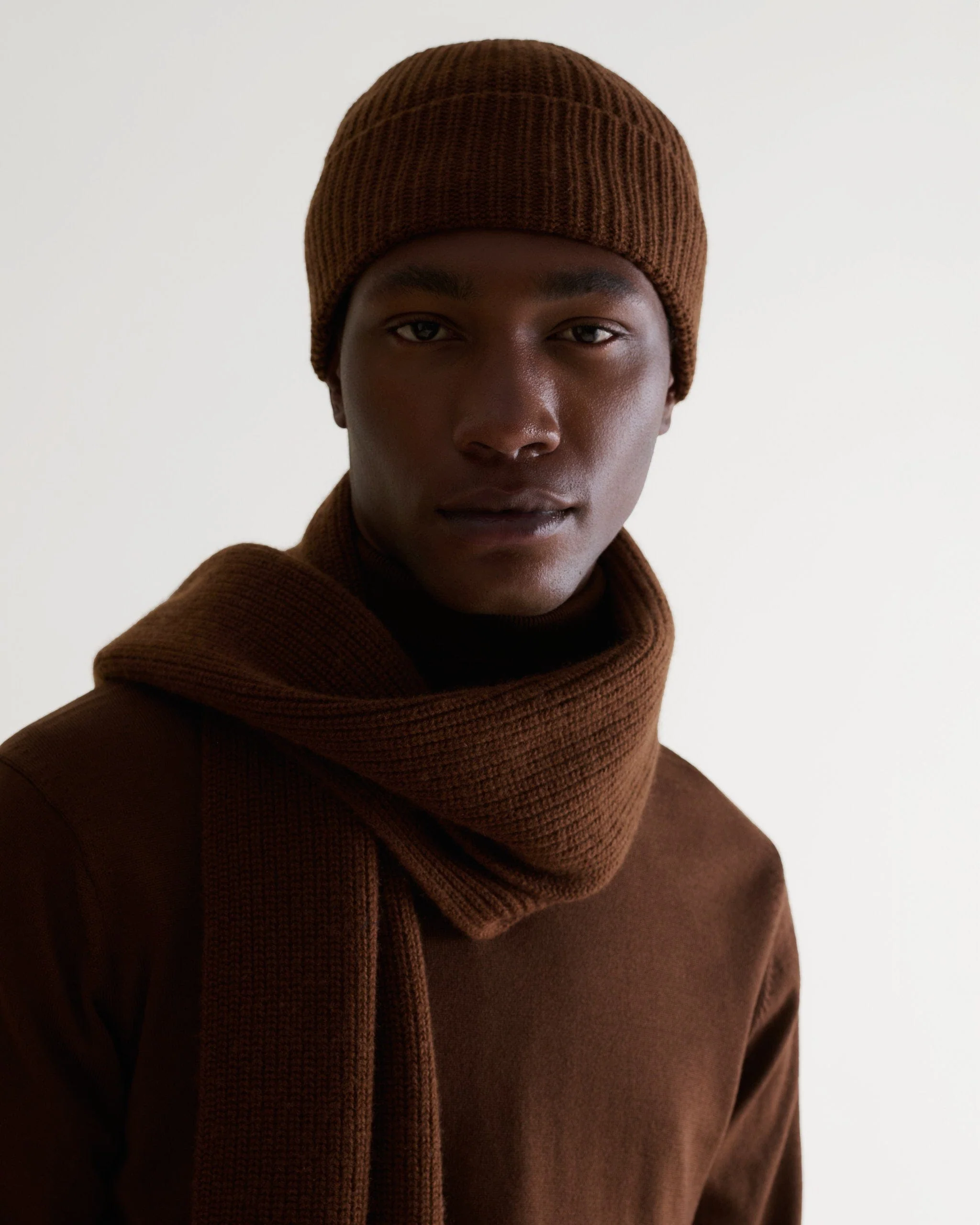 Men's Cashmere Merino Ribbed Knit Beanie - Burl