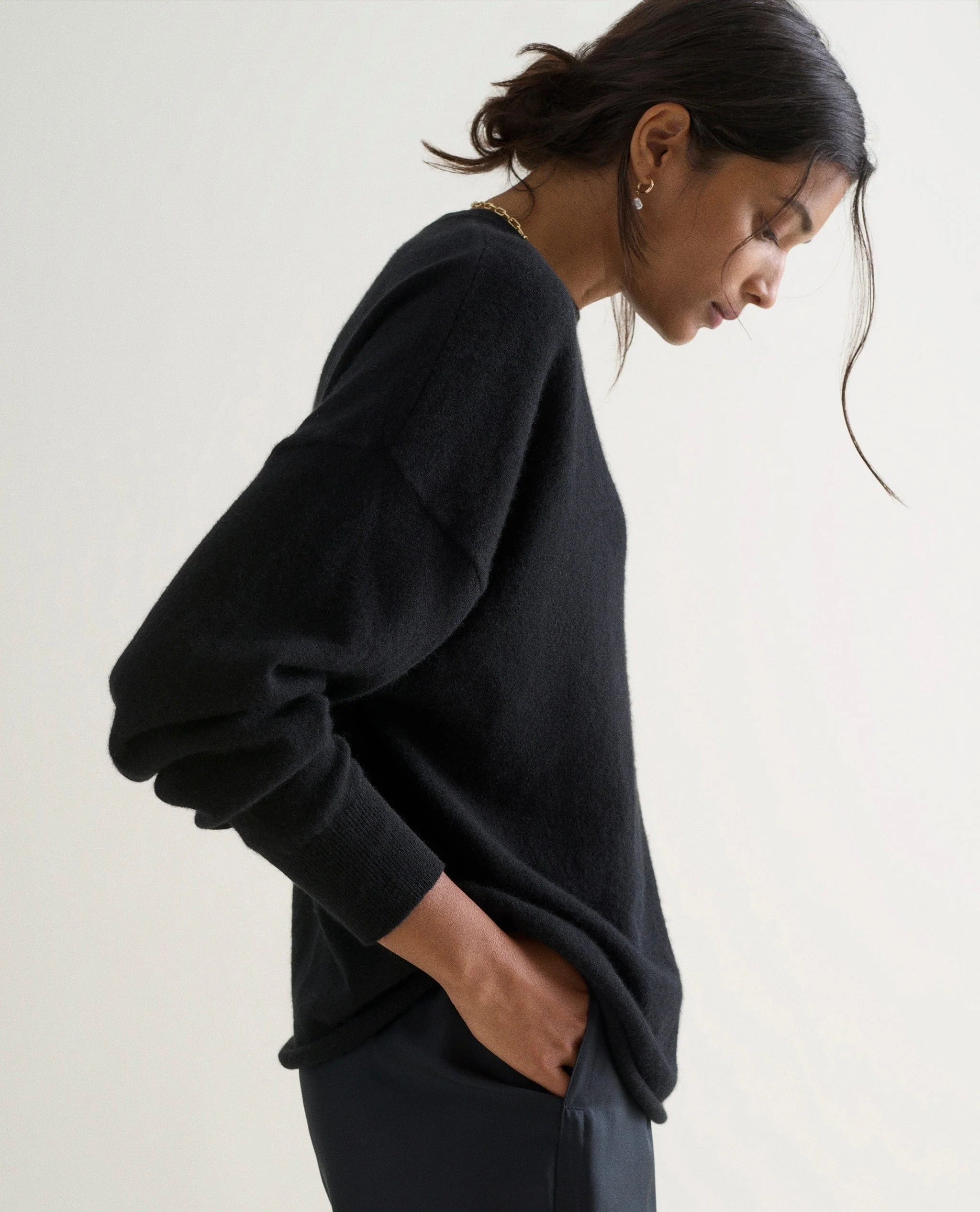 Women's Finest Cashmere Sweatshirt - Image 5