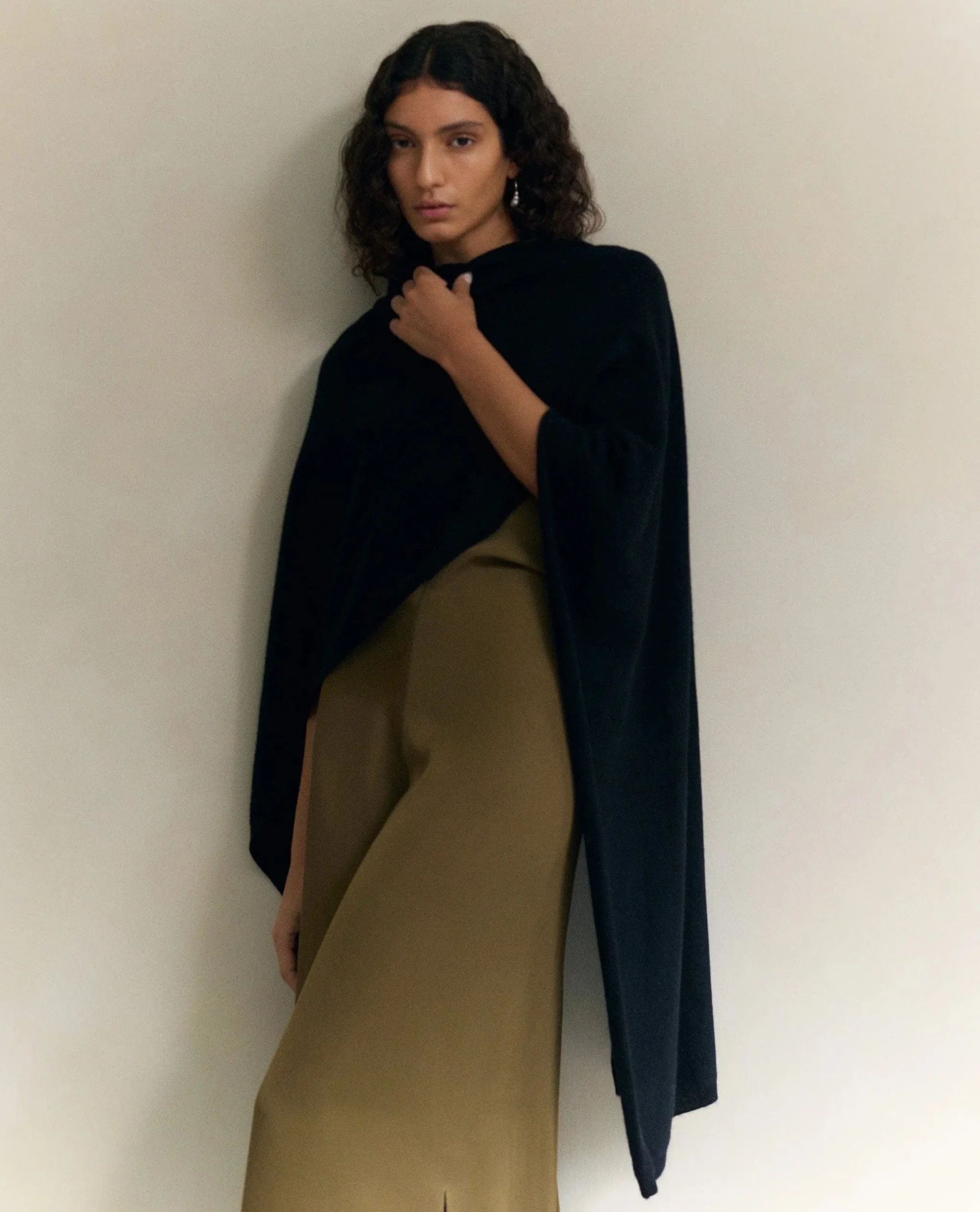 Oversized Finest Cashmere Wrap - Image 65