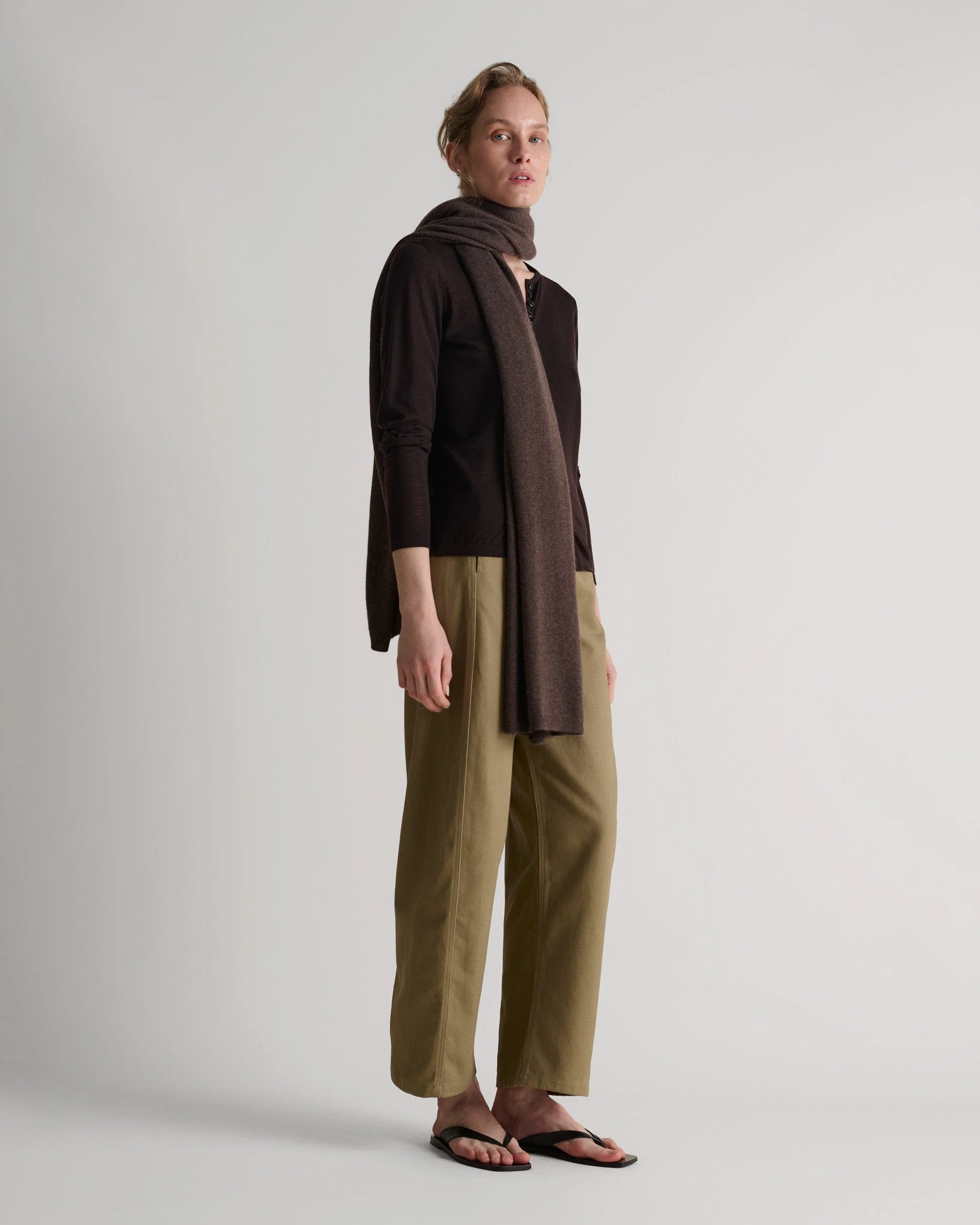 Oversized Finest Cashmere Wrap - Chocolate